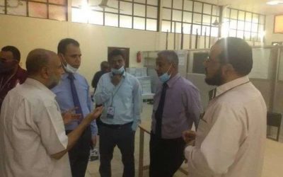 نائب رئيس اللجنة العليا للاختبارات يطلع على التجهيزات العامة للكنترول في العاصمة عدن
