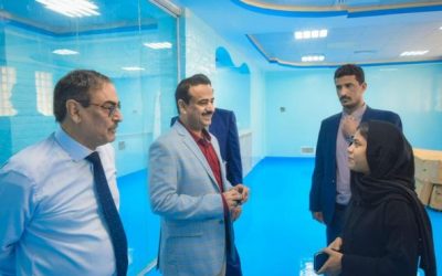 المحافظ ابن الوزير يشيد بدور الإمارات في تجهيز مستشفى شبوة العام
