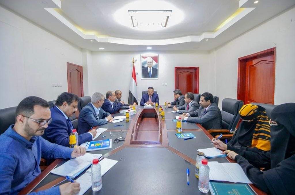 رئيس الوزراء يناقش مع وزير المالية ترتيبات استيعاب التعهدات