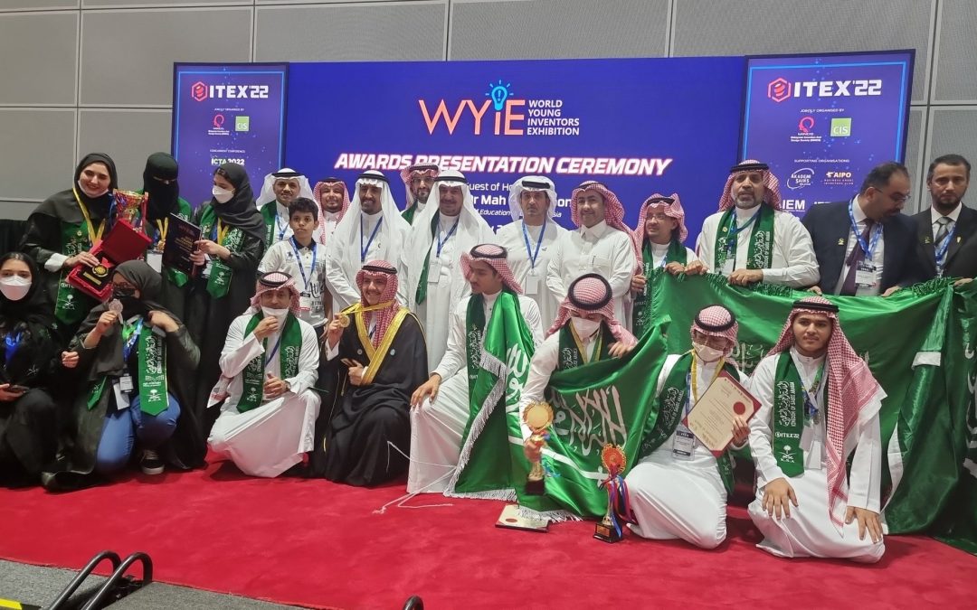 طلاب وطالبات السعودية يحققون 13 ميدالية وجائزة خاصة في معرض «ايتكس 2022» بماليزيا 