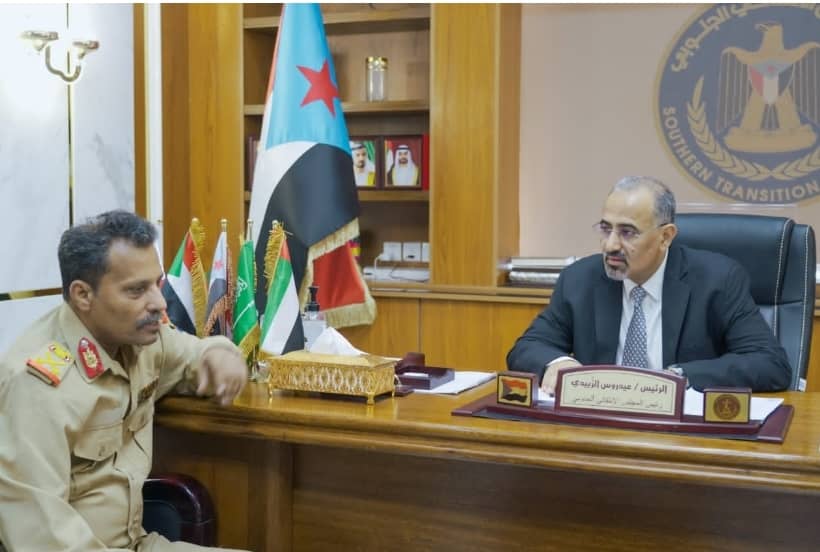 الرئيس الزُبيدي يلتقي محافظ محافظة أبين