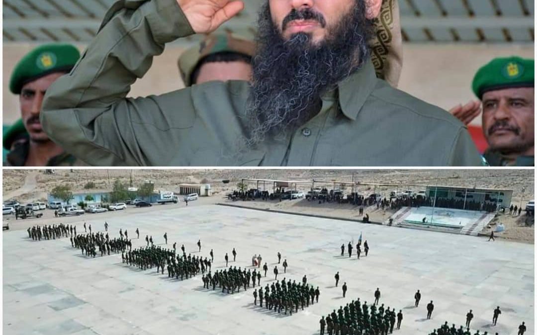 بوحدات رمزية .. الحزام الأمني يستعرض قواته بالعاصمة عدن