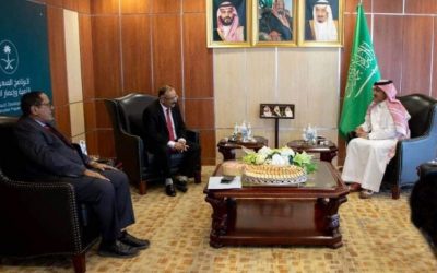 وزير النقل في حكومة المناصفة يناقش مع السفير آل جابر مشاريع البرنامج السعودي في قطاع النقل
