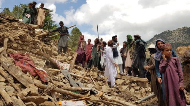 اليونيسف: 121 طفلاً من بين القتلى في زلزال أفغانستان