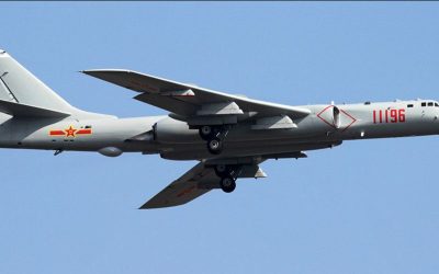 القاذفة الصينية Xian H-6 تثير الرعب كلما حلقت بالقرب من تايوان  لحاملات الطائرات الأمريكية والسفن المرافقة لها