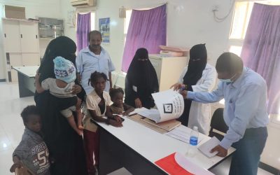 المشرف المركزي يطلع على نشاط حملة التحصين ضد الحصبة بمديرية أحور
