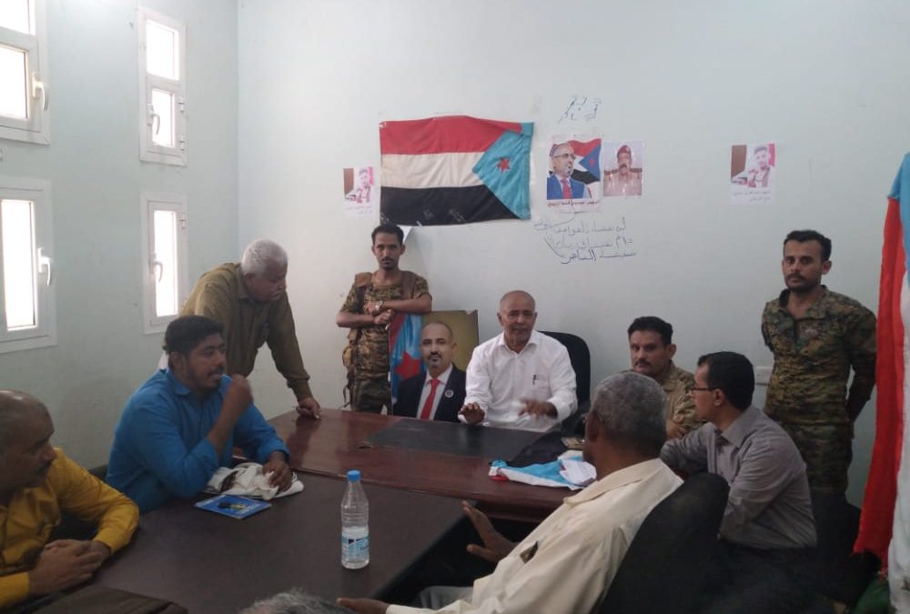 تنفيذا لتوجيهات النائب العام القاضي قاهر مصطفى  رئيس النيابة والوكلاء يزوران السجن المركزي بأبين