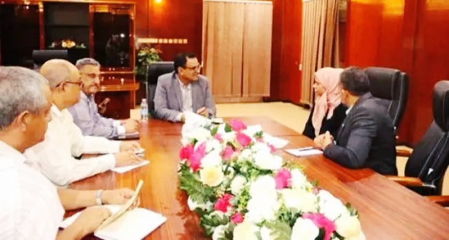 السقطري يبحث سبل تعزيز التعاون مع الصليب الأحمر