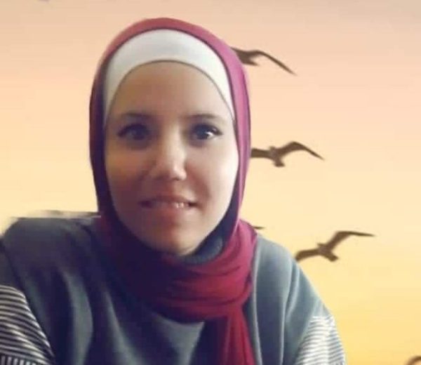 «كانت تسعى للعمل بالجزيرة».. الصحفية غفران هارون تُغتال بنفس طريقة أبو عاقلة