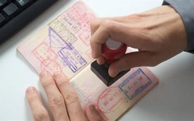 الكويت: توقف منح التأشيرات للأجانب