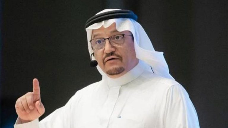 سعوديون يطالبون بتعيين خريجي كليات التربية في مدارس المملكة