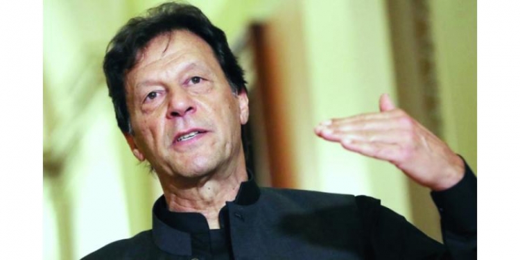 عمران خان: الانتخابات فقط هي التي يمكن أن تنقذ البلاد من الغرق في مستنقع