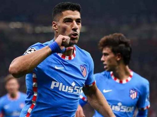 بطل ايطاليا يفكر في ضم سواريز