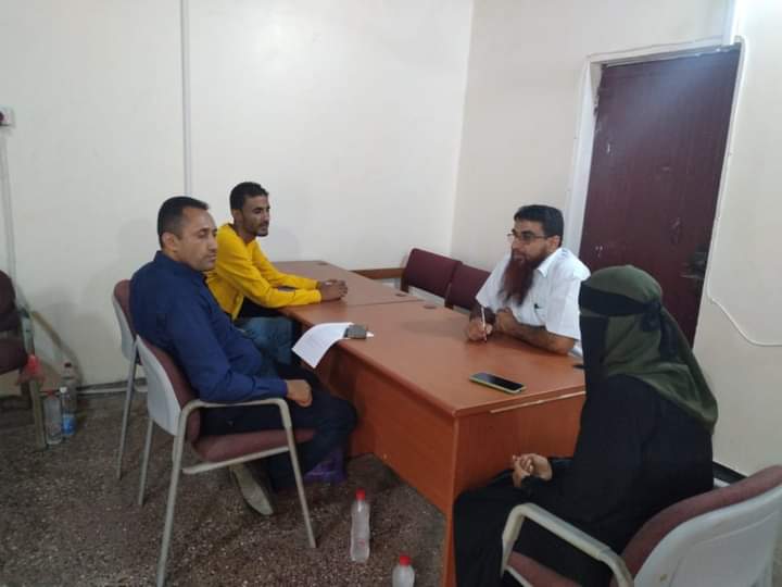 مدير عام صحة أبين يناقش تدخلات منظمة أطباء طواقم العالم بخنفر وزنجبار