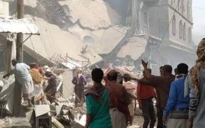 مدير عام صحة أبين يشرف شخصيا على الحالة الصحية لجرحى انفجار سوق السلاح بلودر