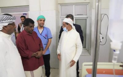 البحسني يطمئن على صحة المرضى بمستشفى المكلا ويهنئهم بحلول عيد الأضحى المبارك