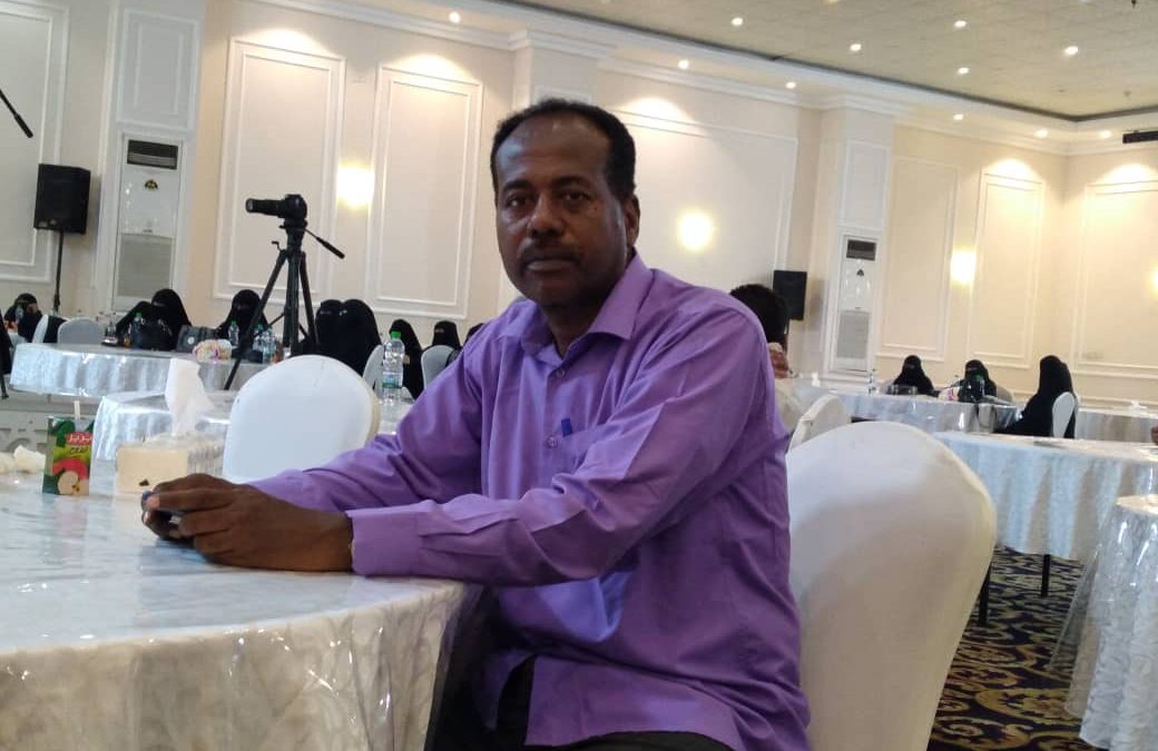 اعلامية انتقالي خنفر  تهنئ الادارة الاعلامية بالمحافظة بعيد الأضحى ويؤكد مساندة جهود الادارة