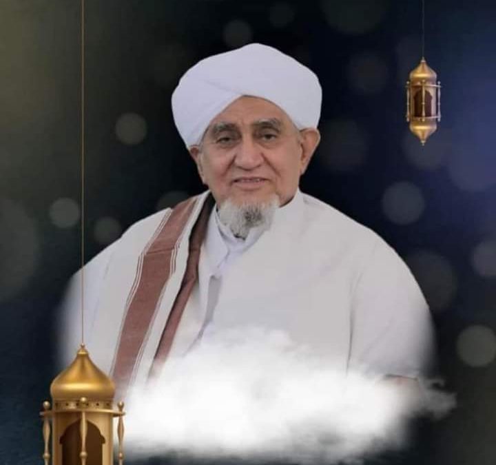 الرئيس علي ناصر محمد يبعث رسالة تعزية ومواساة في وفاة العلامة الحبيب بن علي المشهور