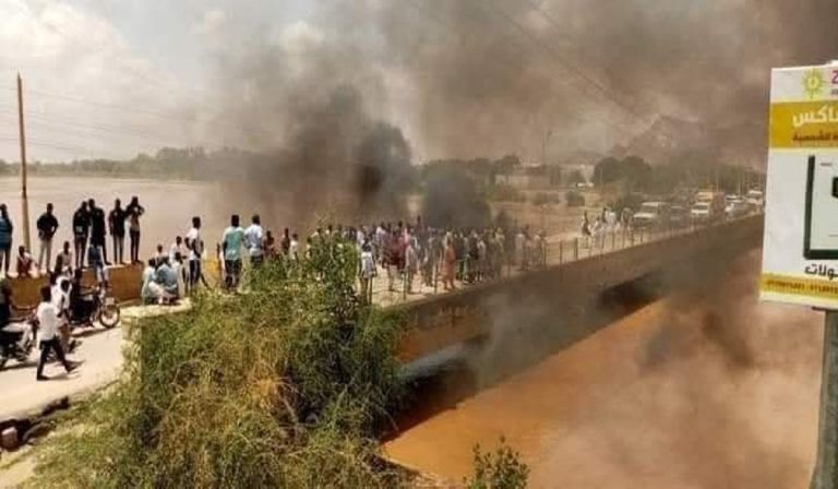 اشتباكات دامية في السودان توقع مئات القتلى والجرحى