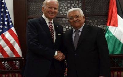 بايدن يمارس ضغوطا علي عباس للانخراط في اتفاقيات إبراهيم