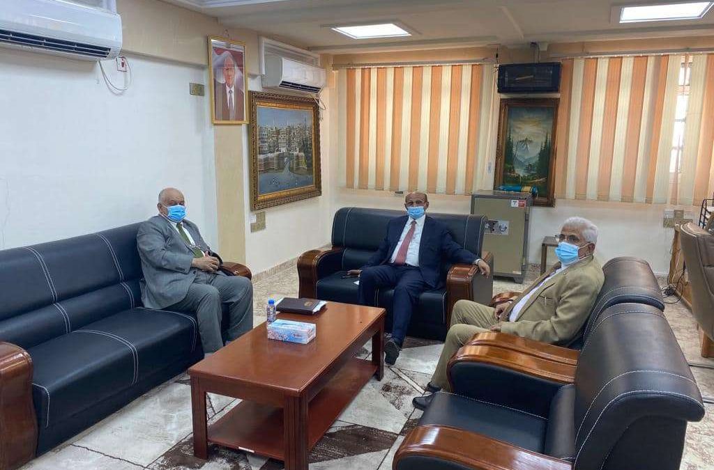 د. الوالي وزير الخدمة المدنية يعقد اجتماعا مع قيادة البنك المركزي لتسريع أجرات صرف العلاوات