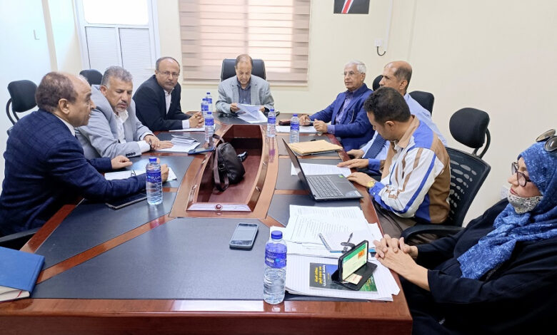 حرمل خلال اجتماع فريق الحوار الوطني الجنوبي : الوحدة الوطنية الجنوبية الطريق الآمن لاستعادة الجنوب