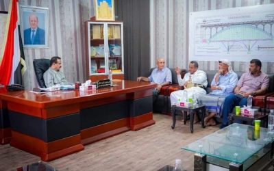 المحافظ بن الوزير يلتقي بممثلي القطاع النفطي الرابع ويؤكد على استباب الوضع الأمني في المواقع والمنشآت النفطية بِشبوة