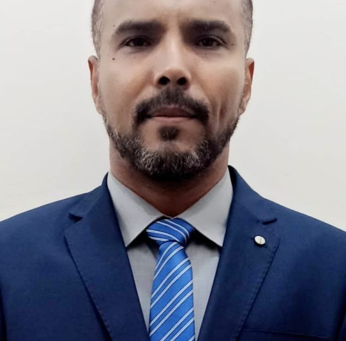 رئيس هيئة مستشفى الرازي بابين يعزي وزير الصحة والسكان