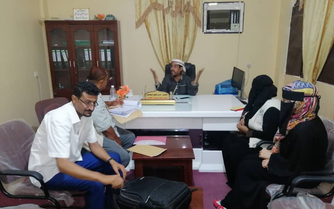 مدير عام خنفر “اليوسفي” يلتقي بفريق منظمة ادرا قسم  الووش الإصحاح  البيئي