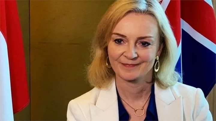 بريطانيا: انتخاب ليز تراس رئيسة للوزراء بعد فوزها على ريشي سوناك