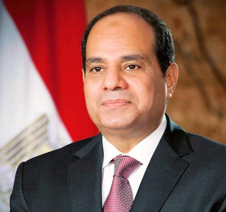 أحلاهما مر”: خياران أمام مصر لخفض العملة مع سعيها للحصول على قرض جديد”