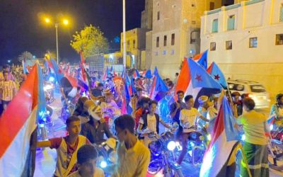 حضرموت.. انطلاق مسيرات جماهيرية للمطالبة برحيل المنطقة العسكرية الأولى