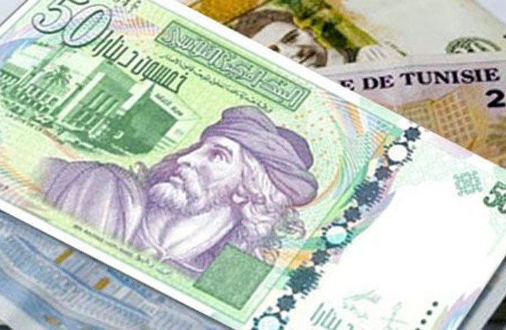 الدينار التونسي يتراجع إلى مستوى قياسي مقابل الدولار