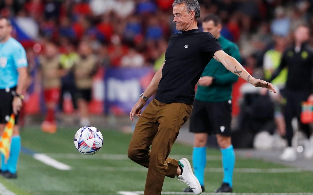 انريكي يعلن قائمة منتخب اسبانيا لمواجهتي البرتغال وسويسرا