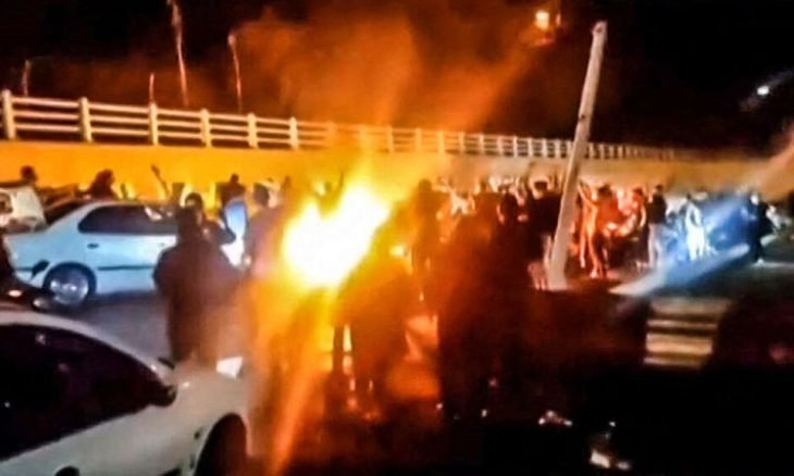 بعد دعم الاحتجاجات.. إيران تتهم بايدن بالتدخل في الشأن الداخلي للبلاد