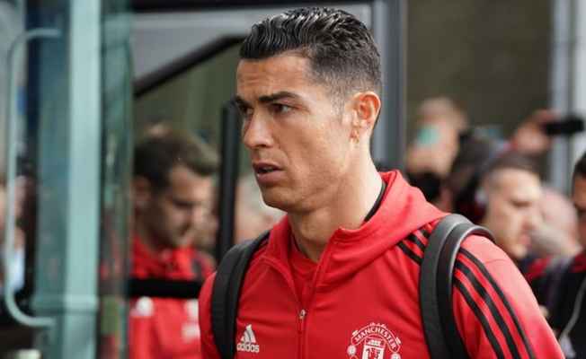 رومانو: رونالدو بدأ البحث عن ناد جديد له