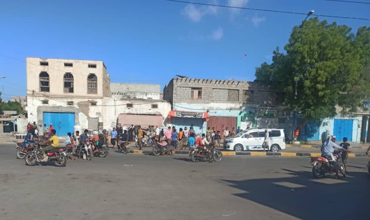 دوي انفجار في أحد المحلات التجارية في مدينة زنجبار أبين