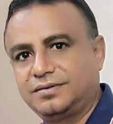 (الفأر المحاول لخزق جدار مجلس القيادة الرئاسي)