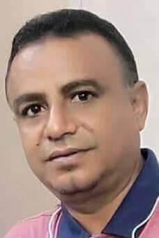 (الفأر المحاول لخزق جدار مجلس القيادة الرئاسي)