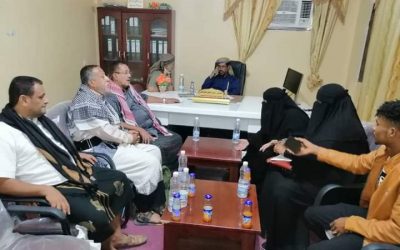 مدير عام خنفر اليوسفي يلتقي برئيسة مؤسسة رؤيا  المستقبل  أبين