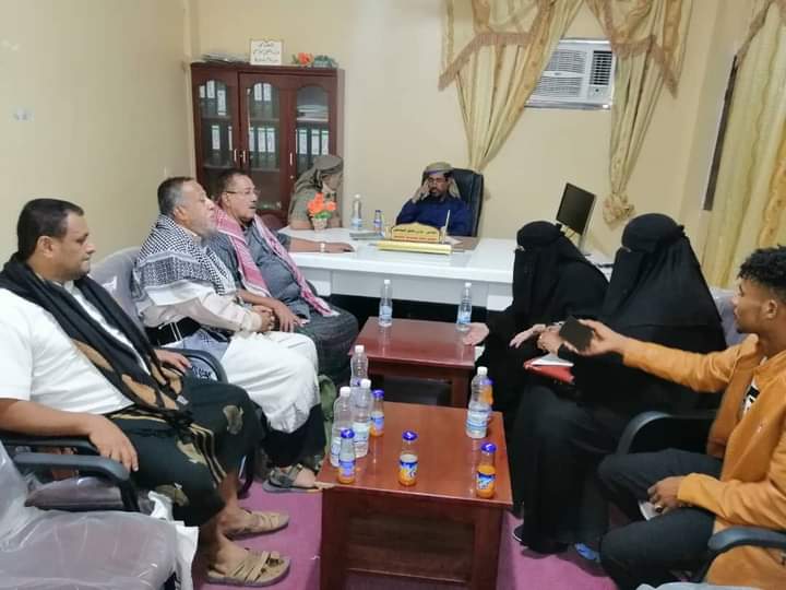 مدير عام خنفر اليوسفي يلتقي برئيسة مؤسسة رؤيا  المستقبل  أبين