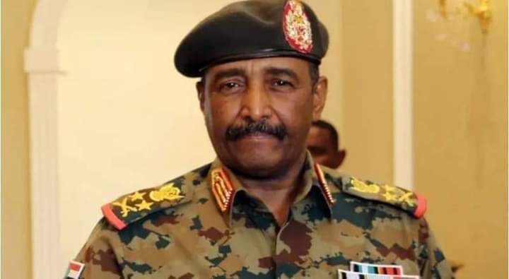البرهان يؤكد أن الحوار السياسي جار في السودان لكنه لا يشمل أنصار البشير