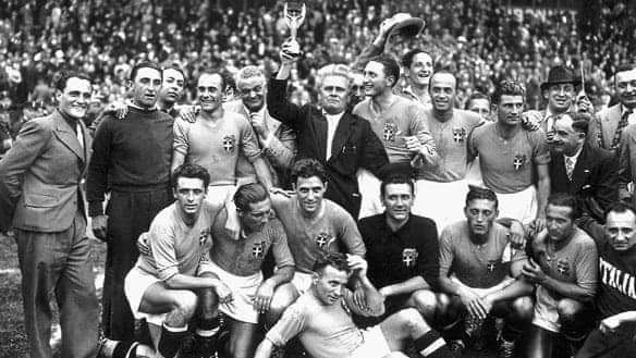 كأس العالم 1938: بطولة على وقع طبول الحرب والطليان “يفوزون بكل شيء”