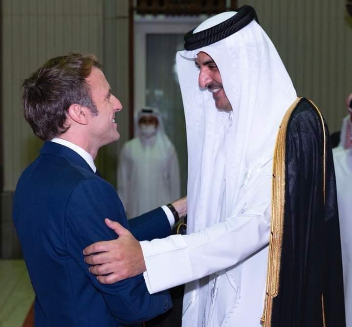 مباحثات بين زعيمي قطر وفرنسا تناولت خلاف إيرباص والخطوط الجوية القطرية