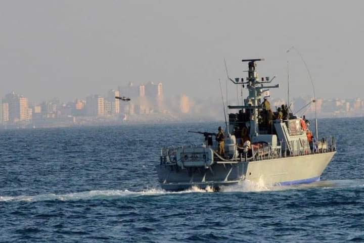 زوارق صهيونية تطلق النار على مراكب الصيادين في بحر غزة