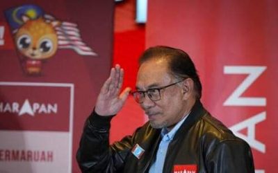من هو أنور إبراهيم رئيس وزراء ماليزيا الجديد؟