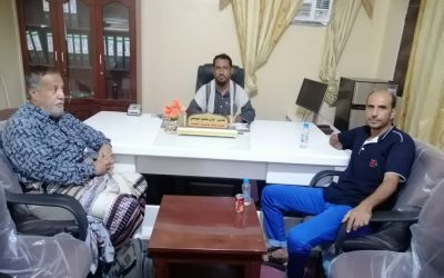 مدير عام مديرية  خنفر اليوسفي يلتقي رئيس جمعية المعاقين خنفر