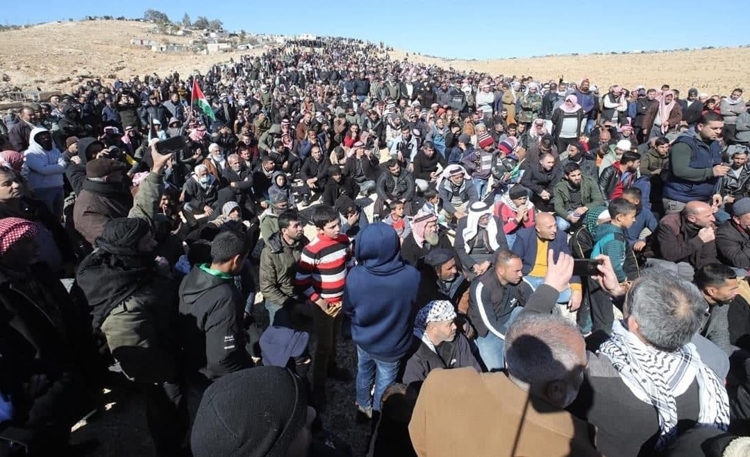الفلسطينيون يشيعون جثامين 21 شخصا لقوا حتفهم في حريق بغـزة