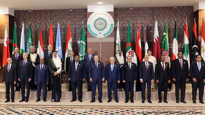 القادة المشاركون في القمة العربية.