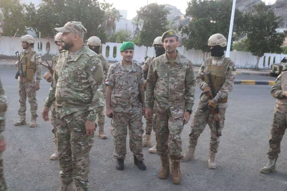العاصفة تنتشر في العاصمة عدن